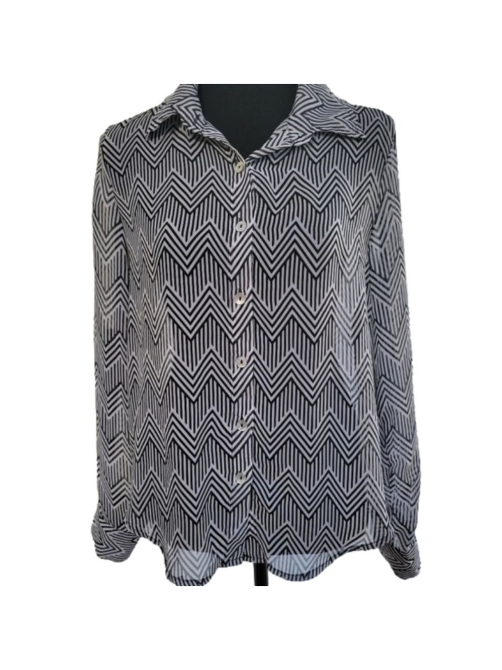 About A Girl B/W Sheer Chevron Button Front Long Sleeve Blouse Size M EUC